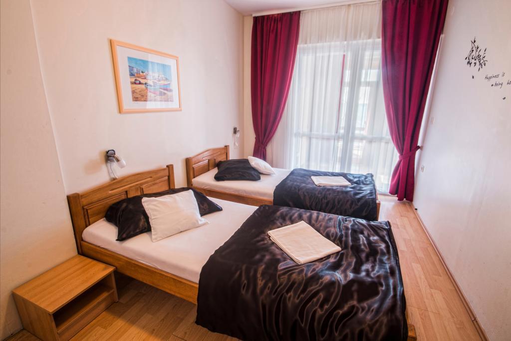 Aparthotel Castrum Novum Novigrad Istria Habitación foto